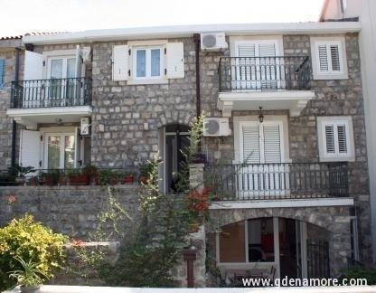 CASA M&amp;S, private accommodation in city Petrovac, Montenegro - casa mis - naslovna_416z324